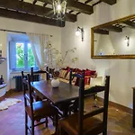 Palazzo Rossi, Historic Boutique In Marche Apartamento