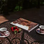 Apartamento Palazzo Rossi, Historic Boutique In Marche *
