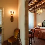 Palazzo Rossi, Historic Boutique In Marche Apartamento