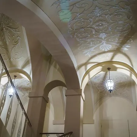 Apartment Palazzo Rossi, Historic In Marche