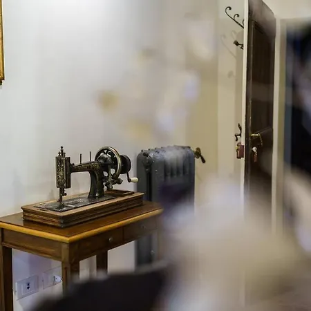 Apartment Palazzo Rossi, Historic In Marche *