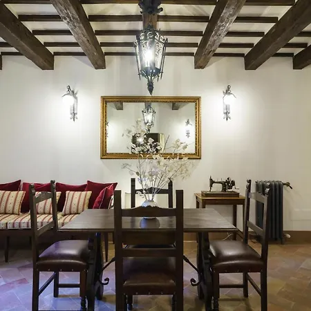 Palazzo Rossi, Historic In Marche Apartment
