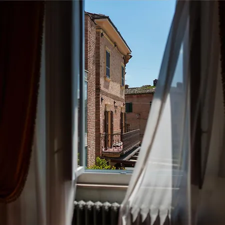 Palazzo Rossi, Historic Boutique In Marche Lägenhet Sarnano