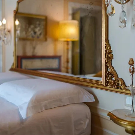 Lägenhet Palazzo Rossi, Historic Boutique In Marche