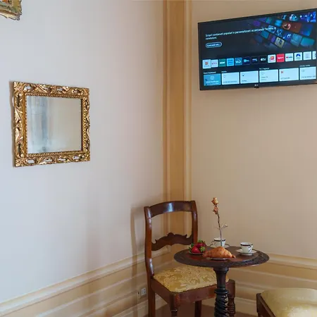 Palazzo Rossi, Historic Boutique In Marche Sarnano