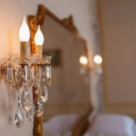 Palazzo Rossi, Historic Boutique In Marche * Sarnano