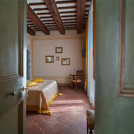 Palazzo Rossi, Historic Boutique In Marche Appartamento *