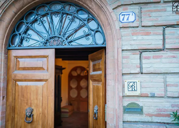 Palazzo Rossi, Historic Boutique In Marche Apartment