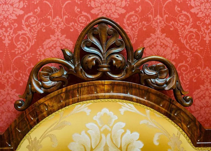 Apartment Palazzo Rossi, Historic Boutique In Marche