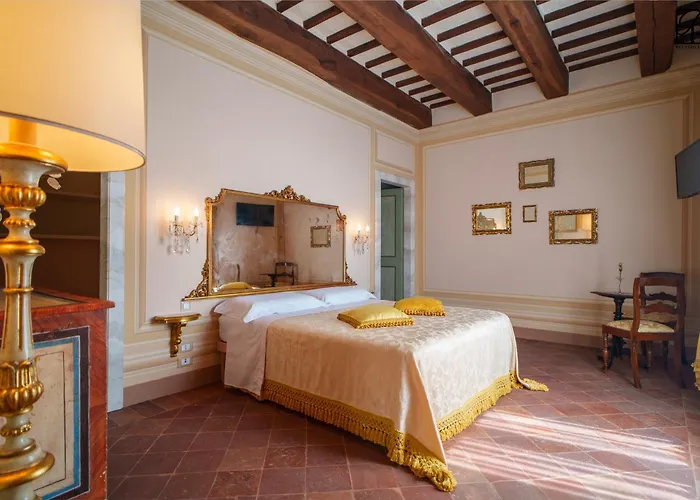 Palazzo Rossi, Historic Boutique In Marche *