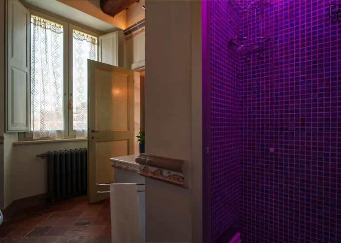 Palazzo Rossi, Historic Boutique In Marche Apartment *