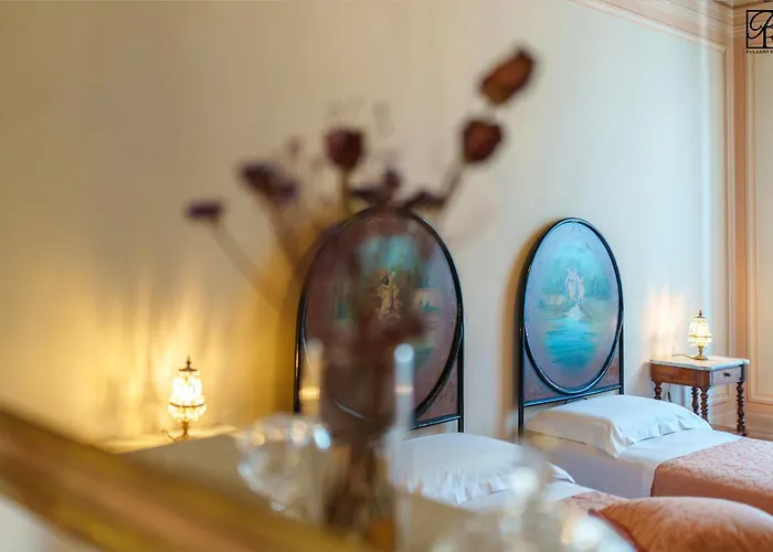 Palazzo Rossi, Historic Boutique In Marche