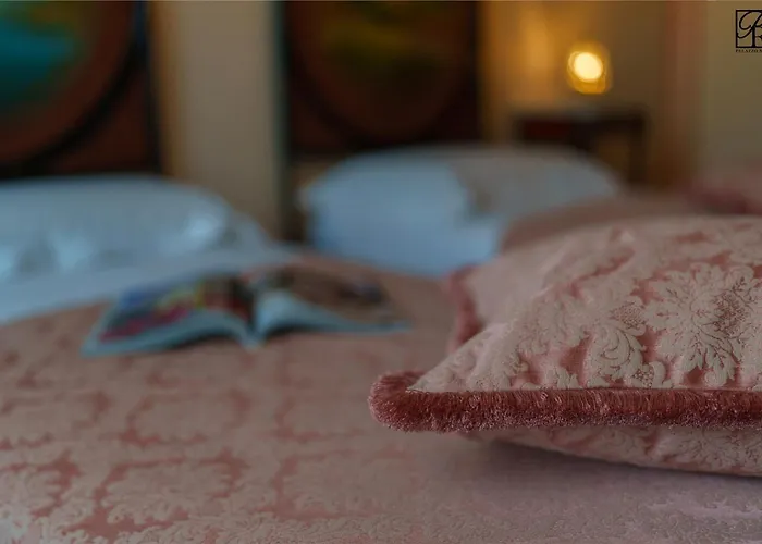 Apartment Palazzo Rossi, Historic Boutique In Marche Sarnano